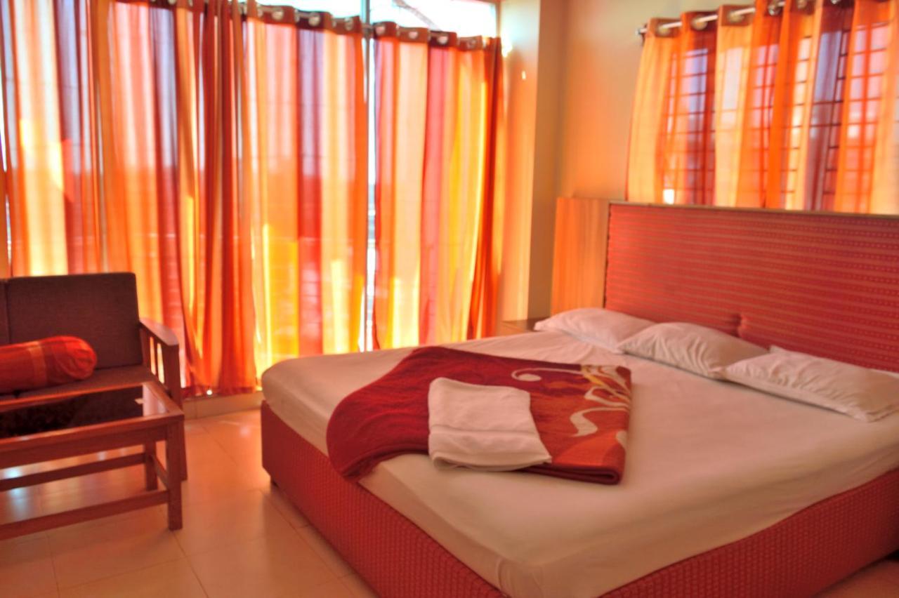Hotel White Beach ค็อกเซสบาซาร์ ภายนอก รูปภาพ